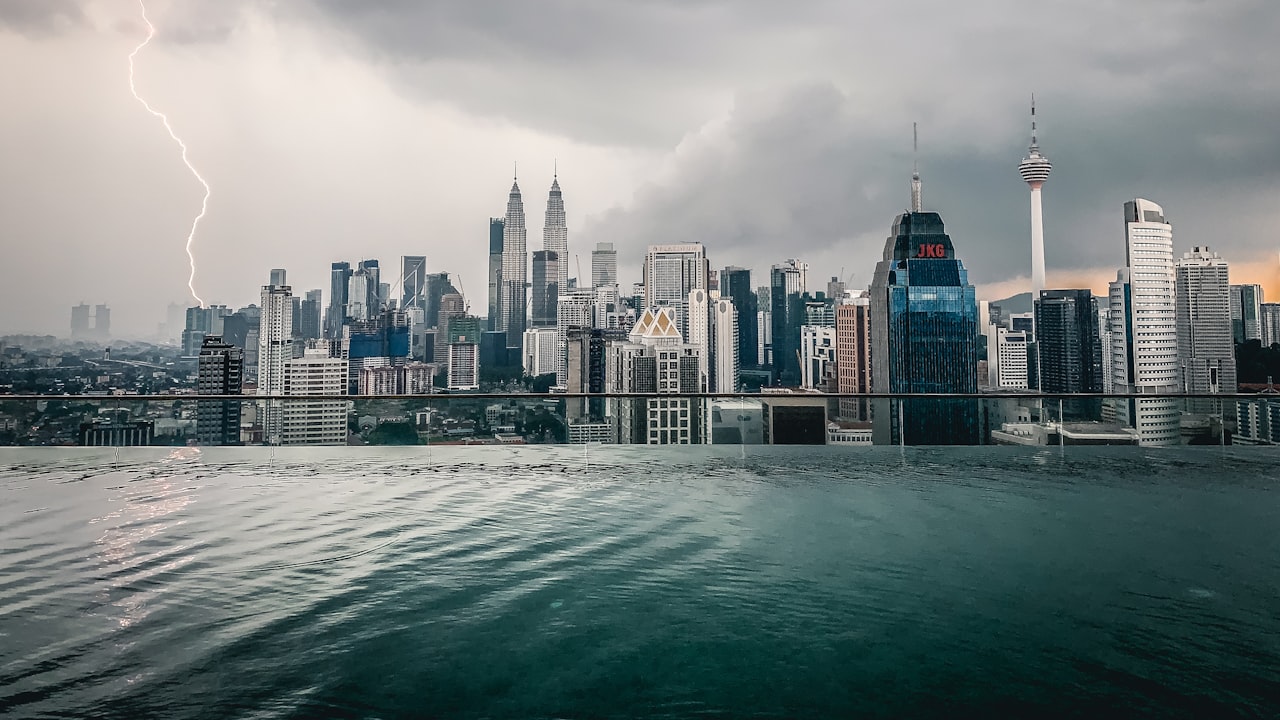 阿根廷发布极端天气预警：多地迎来严寒与强风暴