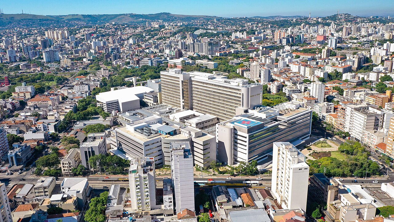 Extranjeros no residentes deberán pagar por atención médica en hospitales públicos