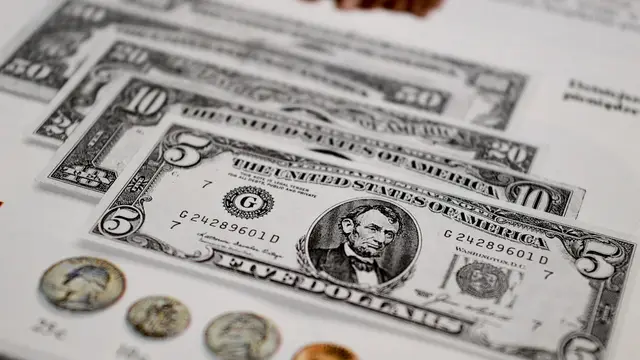 La Reserva Federal Mantiene Tasas, Pero Anticipa Posible Suba a Fin de Año