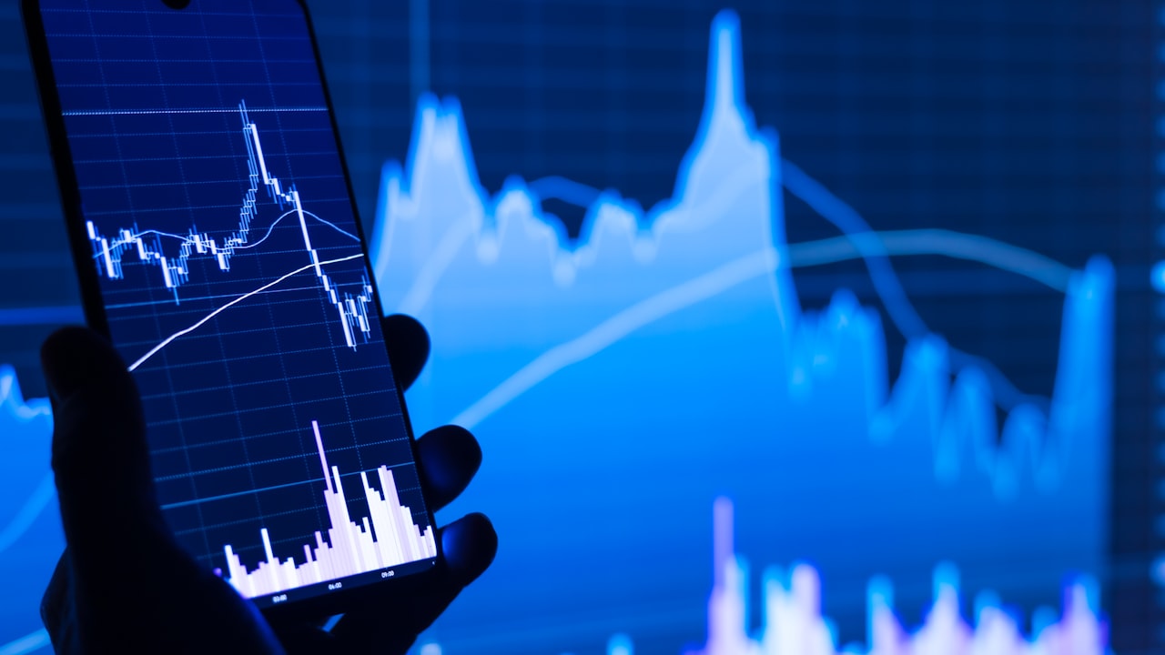 Críticas a la flexibilización del crédito en dólares: riesgos y expectativas