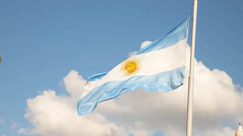 Milei minimiza el incidente de la bandera de Malvinas tras el triunfo ante Inglaterra