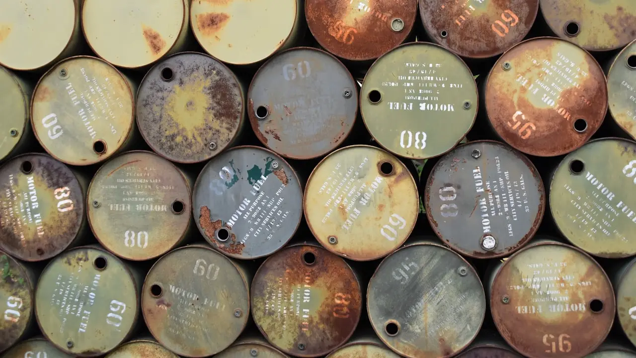 Tensión global por el conflicto en Medio Oriente dispara el precio del petróleo
